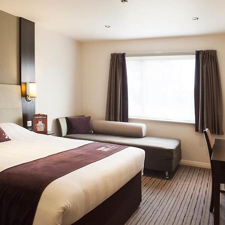 Premier Inn Manchester - Wilmslow Zewnętrze zdjęcie