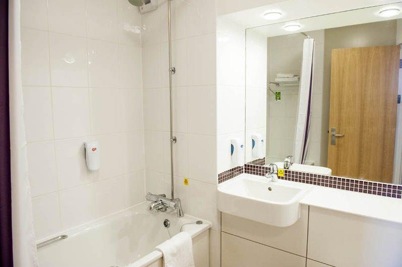Premier Inn Manchester - Wilmslow Zewnętrze zdjęcie